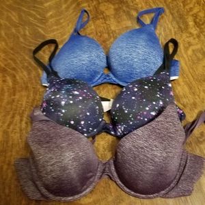 Victoria Secret Bras, 32B